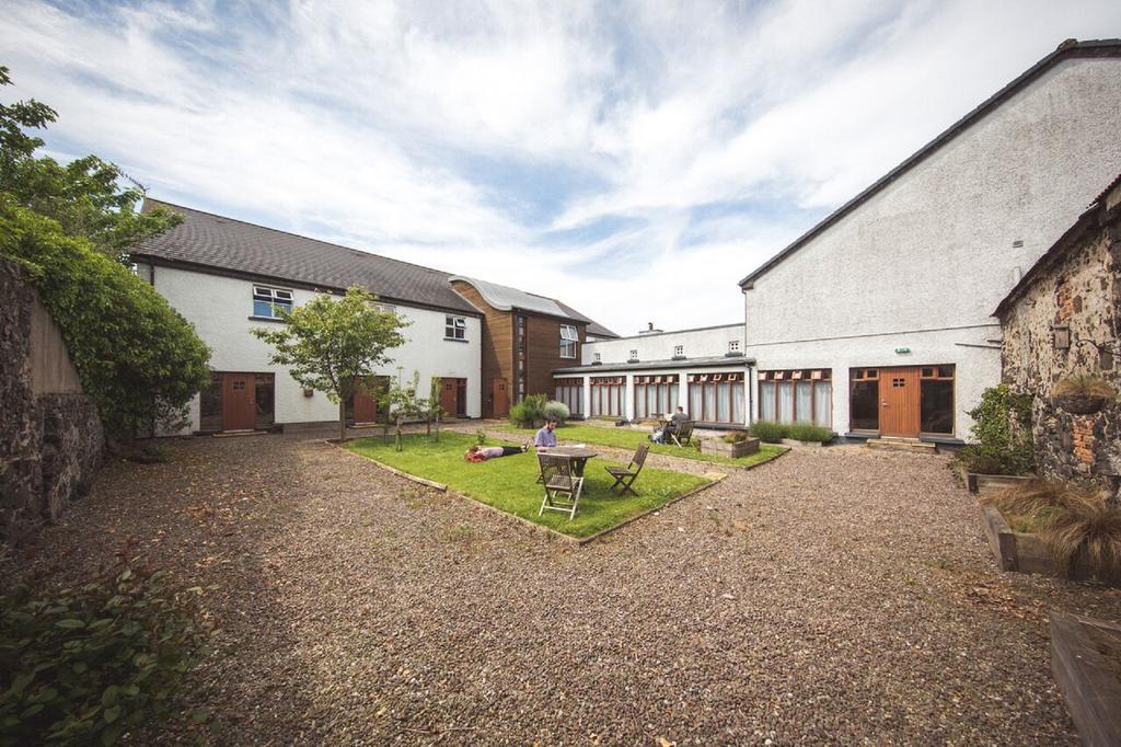 Bushmills Youth Hostel Buitenkant foto